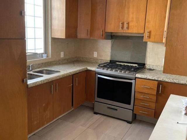 Casa con 3 recámaras y 184 m2 superficie de terreno en venta, Prados Tepeyac