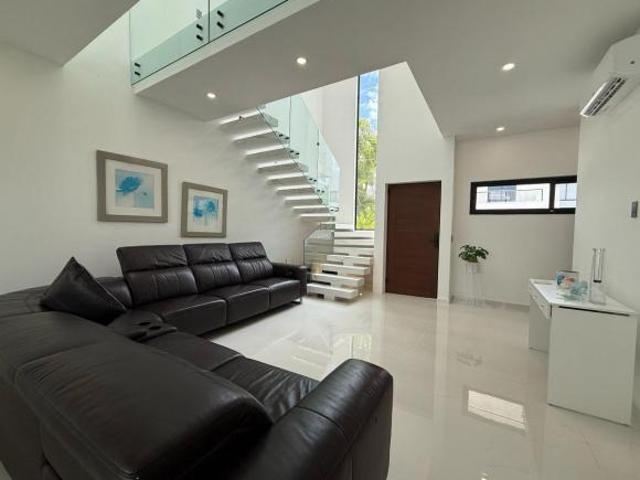 Casa con 3 recámaras en venta, 160 m² En Río residencial