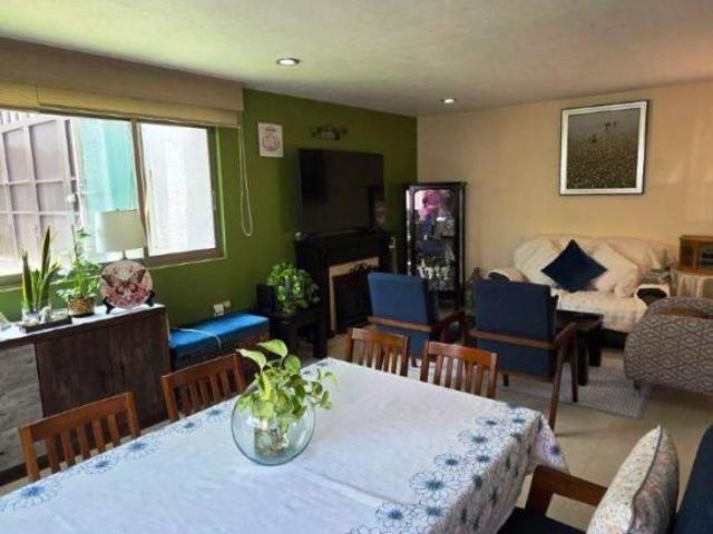 Casa con 3 recámaras en venta cerca de Perisur