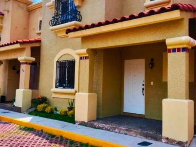 Casa con 3 recámaras en venta en Urbi Hacienda Balboa