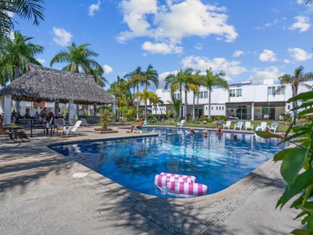 Casa con 3 recámaras en venta en Bucerías en hermoso coto con Alberca