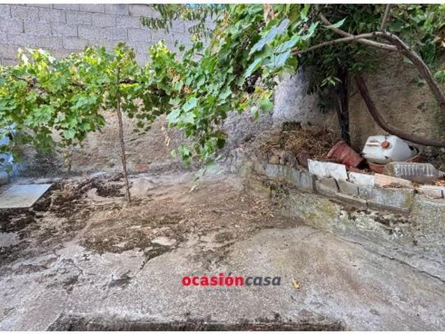 CASA CON TEJADO NUEVO A LA VENTA