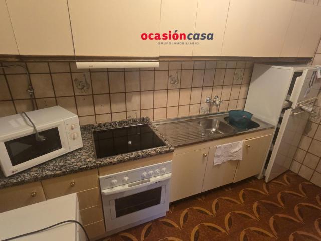 CASA CON TEJADO NUEVO EN LA ALDEA DE OJUELOS BAJOS