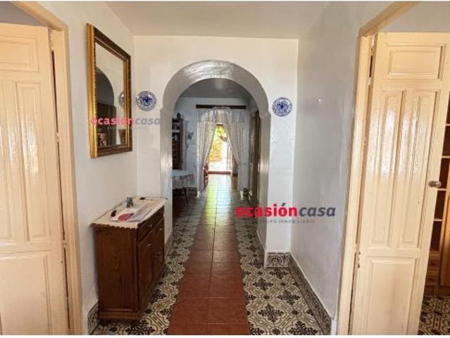 CASA CON TEJADO NUEVO EN LA POSADILLA