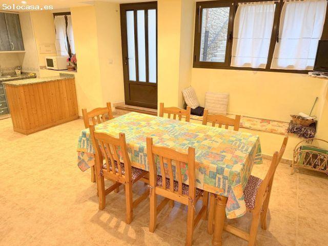 Casa con terraza en Arróniz – lista para entrar a vivir
