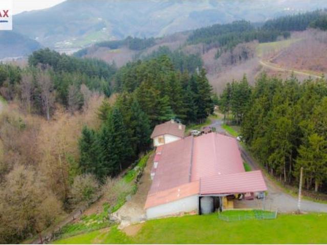 CASA CON TERRENO. OPCIÓN AGROTURISMO Y PRODUCCIÓN DE QUESO