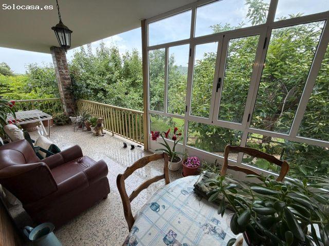 Casa con terreno a la venta en Horta El Bierzo