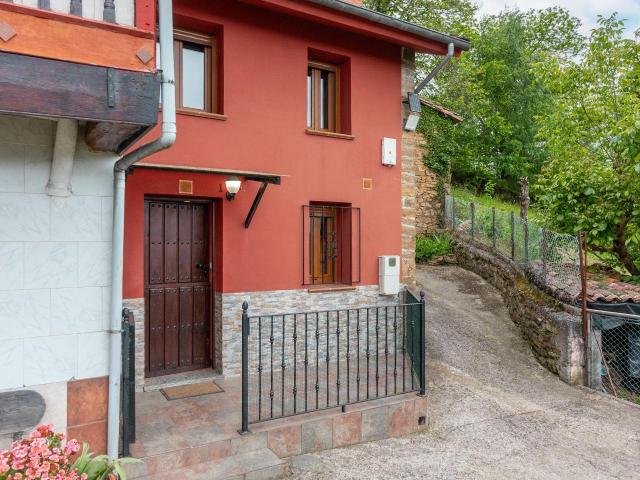 Casa con Terreno adosada San Martin del Rey Aurelio