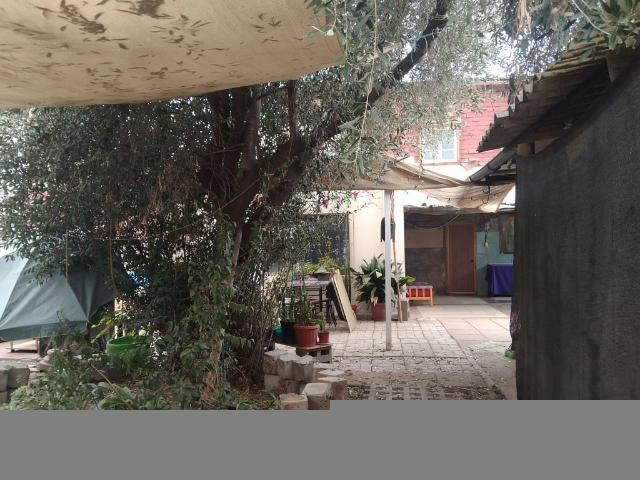 VENDO PROPIEDAD CON GRAN TERRENO CALLE ZAÑARTU