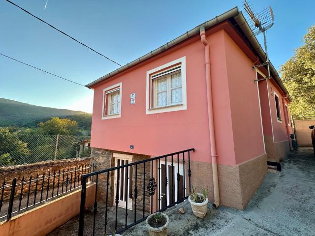 CASA CON TERRENO EL CARRIL
