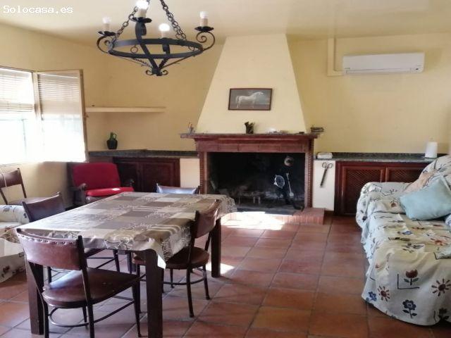 CASA CON TERRENO EN MONTORO!
