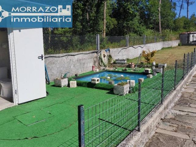 Casa con terreno en A Estrada
