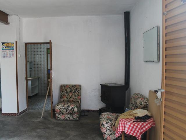 Casa con terreno en Almería
