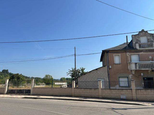 Casa con terreno en Arganza Oportunidad para reformar a tu gusto
