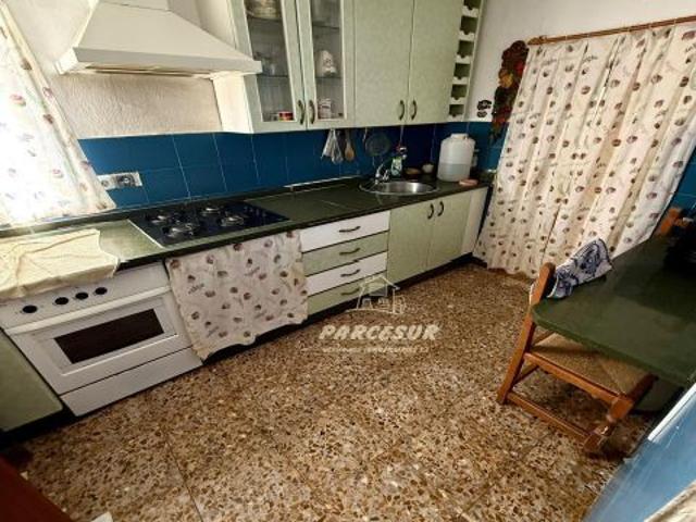 Casa con terreno en Cuevas Bajas, Córdoba