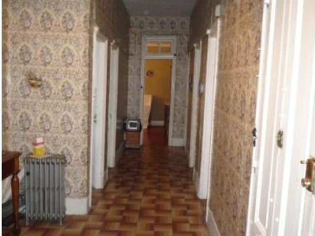 Casa con terreno en Cacabelos