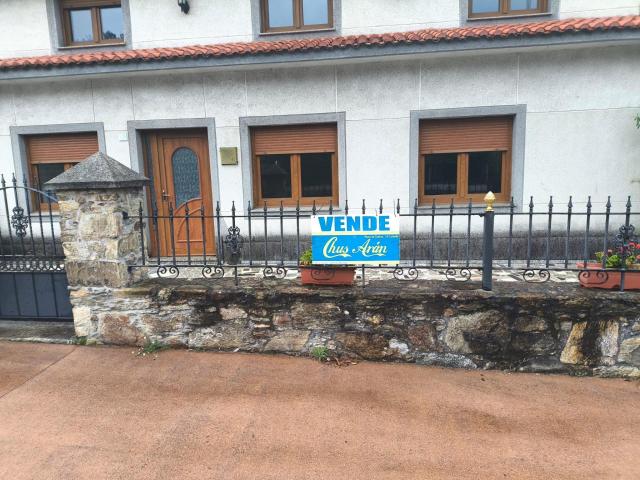Casa con terreno en Cabana de Bergantiños