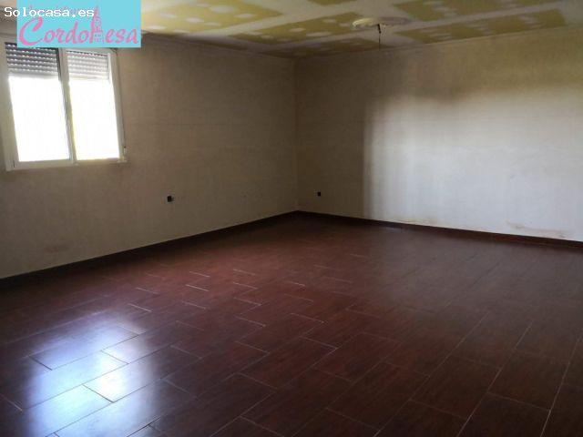 CASA CON TERRENO EN CARRERA DEL CABALLO