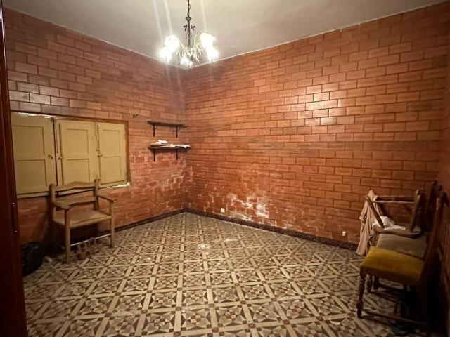 CASA CON TERRENO EN LA CTRA. DE SEVILLA