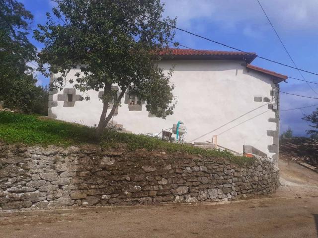 CASA CON TERRENO EN SAN PEDRO SOBA