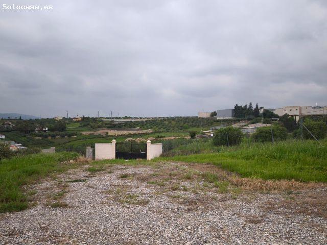 Casa con terreno en Venta en Alhaurín el Grande, Málaga