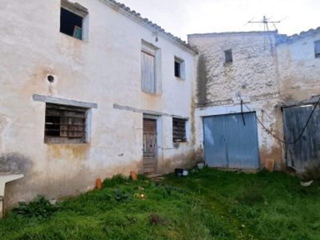 Casa con terreno en Venta en Belmonte de Calatayud, Zaragoza