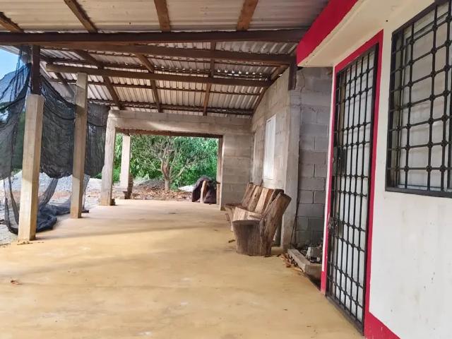 Casa con Terreno en Venta en Ejido Cerro de Piedra, Acapulco, Guerrero