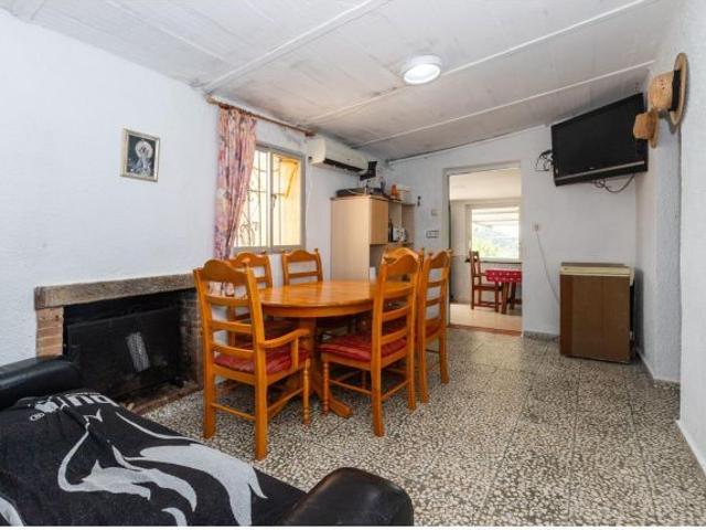 Casa con terreno en Venta en Estepona, Málaga