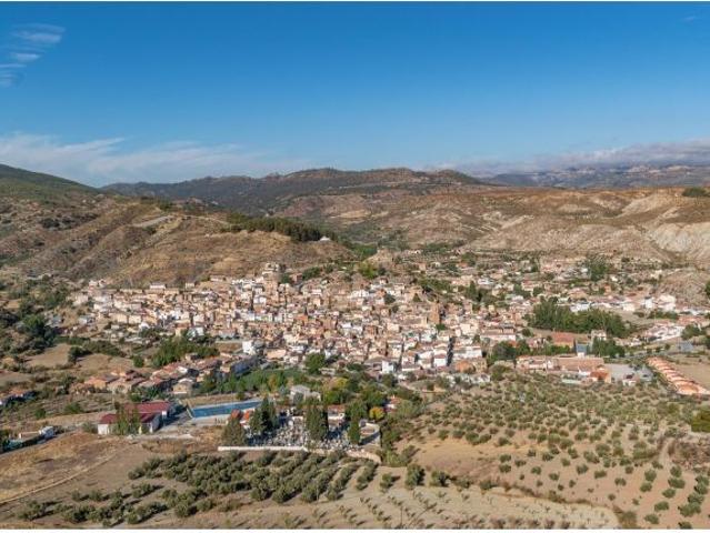 Casa con terreno en Venta en La Peza, Granada