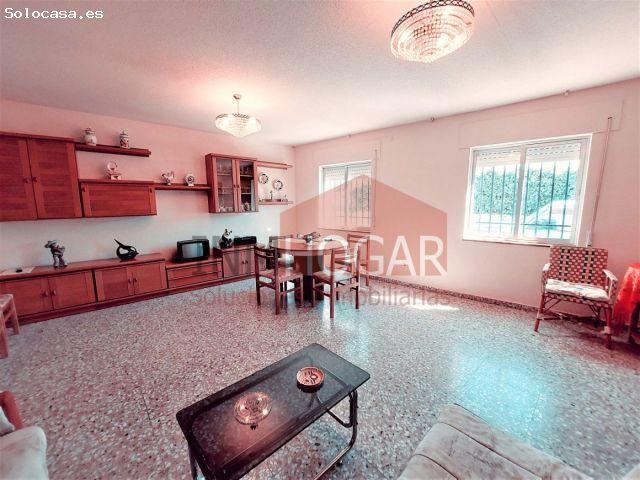 CASA CON TERRENO EN VENTA EN SANTA MARÍA DEL BERROCAL ÁVILA