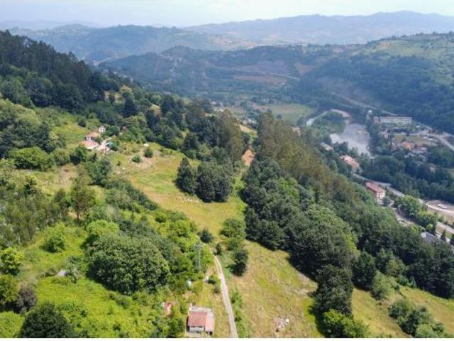 Casa con terreno en Villarin, Trubia