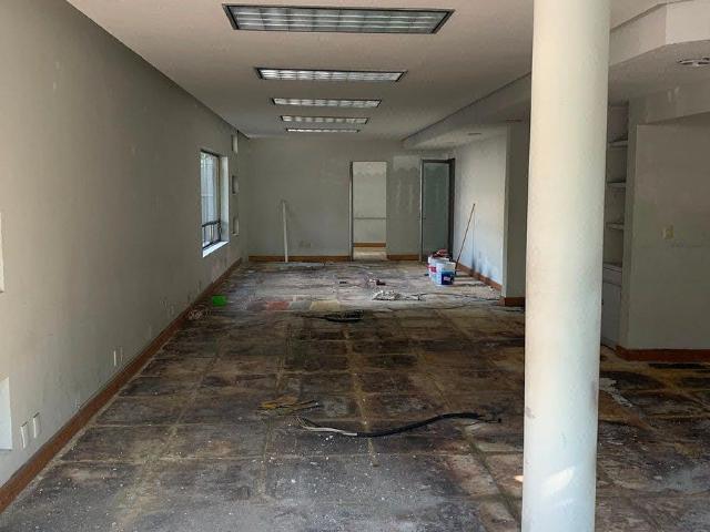 CASA CON USO COMERCIAL OFICINAS EN RENTA
