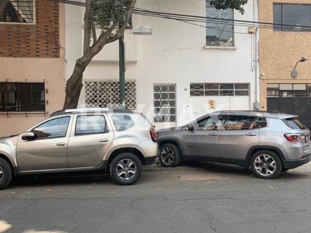 Casa con Uso de Suelo en Narvarte Poniente