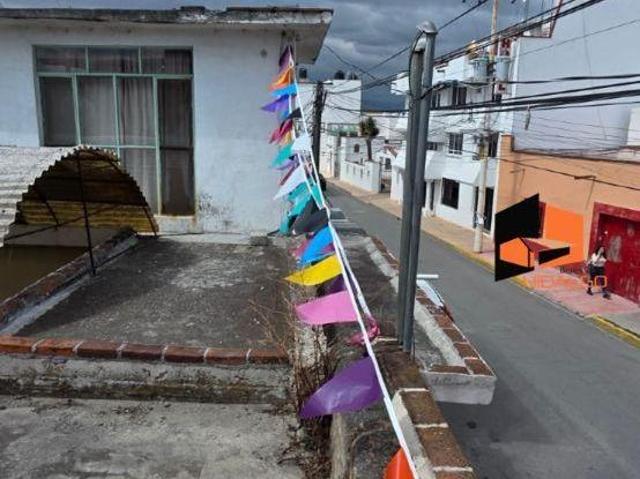 Casa con uso de suelo en venta en Ixmiquilpan Centro, Ixmiquilpan