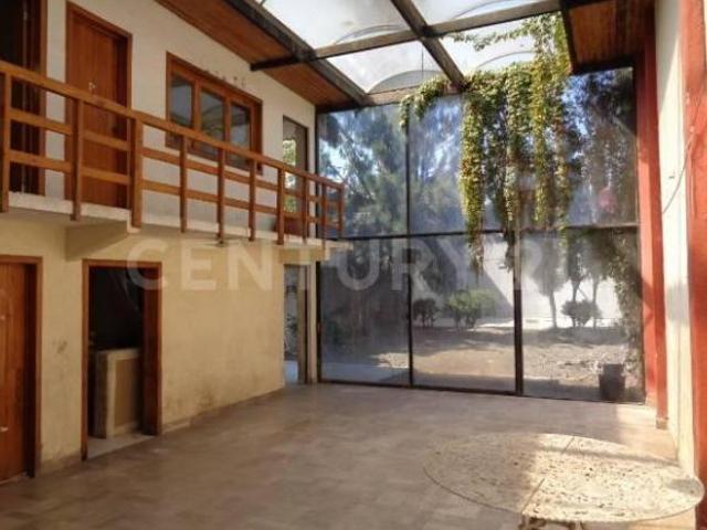 Casa con uso de suelo en venta en Leyes de Reforma, Iztapalapa, CDMX