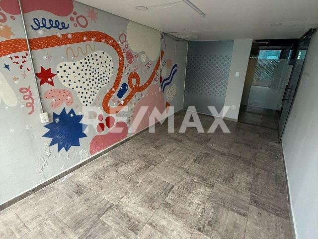 CASA CON USO DE SUELO EN VENTA EN VERTIZ NARVARTE