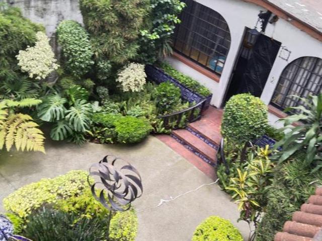CASA CON USO DE SUELO H5 MIXTO, IDEAL PARA OFICINAS, EDIFICIO O REMODELAR.!