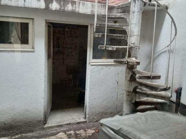 Casa con Uso de Suelo Mixto en venta