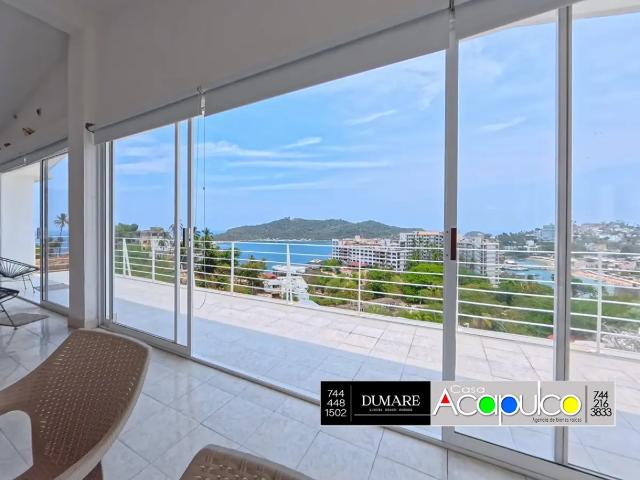 Casa con vista y alberca, Las Playas, Acapulco