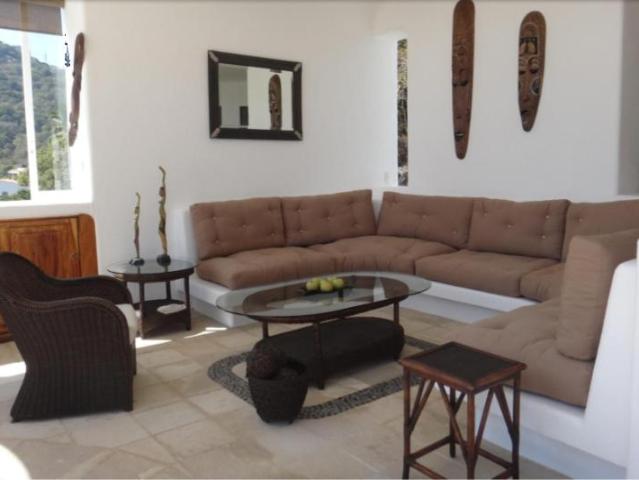 Casa con vista a la bahia de Puerto Marqu?s