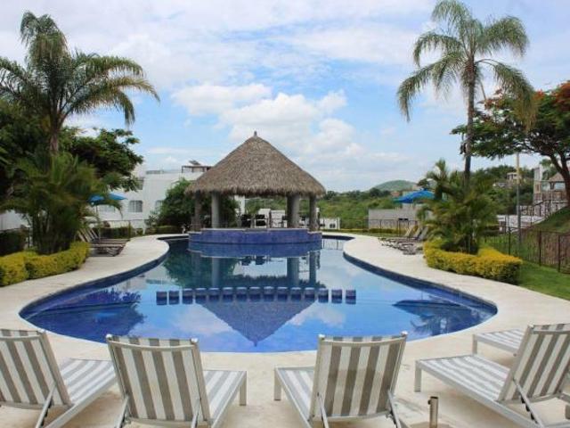 Casa en venta en Tequesquitengo, Club Náutico Teques