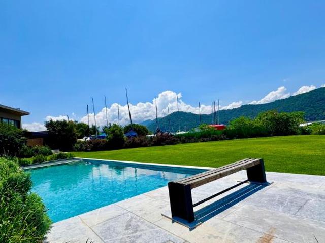 Casa con vista al lago en venta en Valle de Bravo con acceso al lago