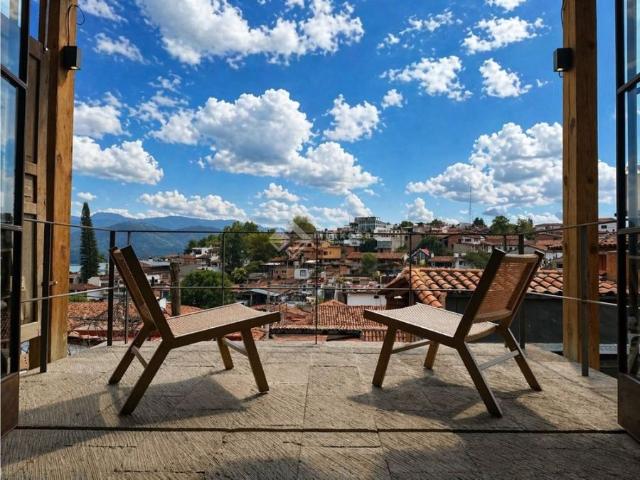 CASA CON VISTA AL LAGO | JARDIN Y JACUZZI | VALLE DE BRAVO