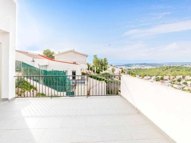 CASA CON VISTA AL MAR EN QUINT MAR