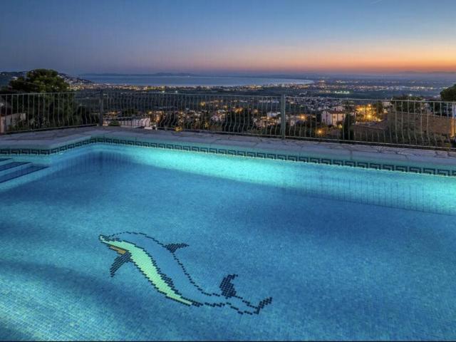 Casa con vista panorámica al mar y piscina 300m² Roses