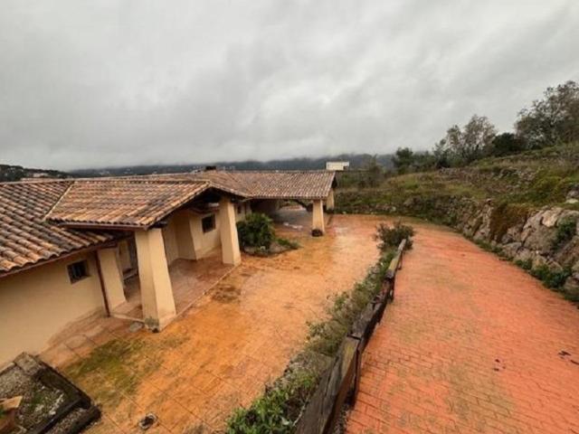 Casa con vistas a la montaña en Olesa de Bonesvalls