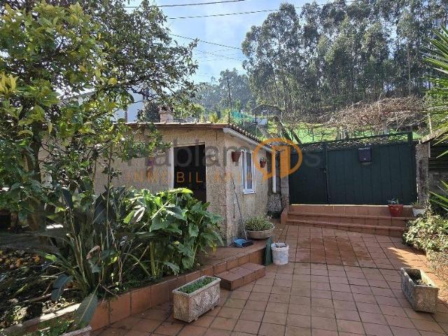Casa con vistas, jardín y asador a 5 minutos del centro