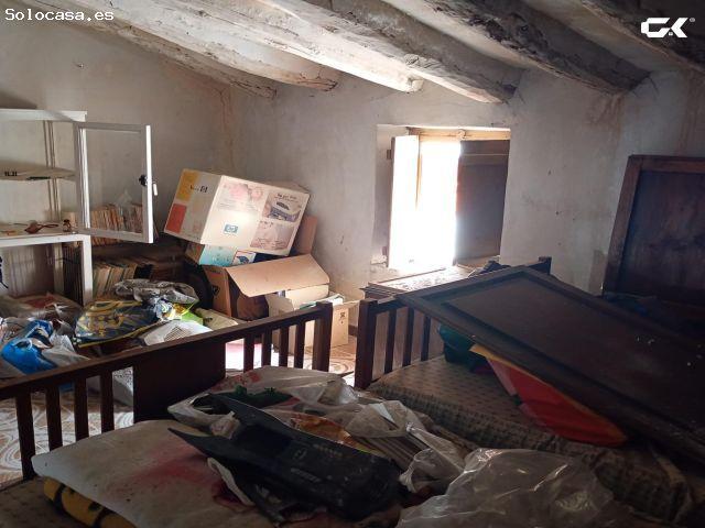 Casa con alma en Zarcilla de Ramos: arcos, vigas y un patio que espera