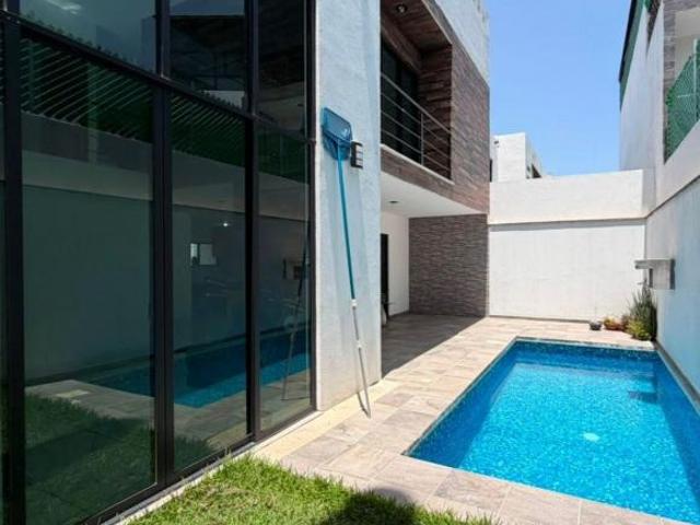Casa con Alberca de 160 m² con 3 recámaras en venta en Brisas de Cuautla