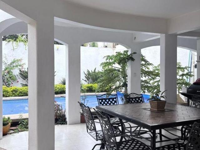 Casa con alberca en Col. Reforma